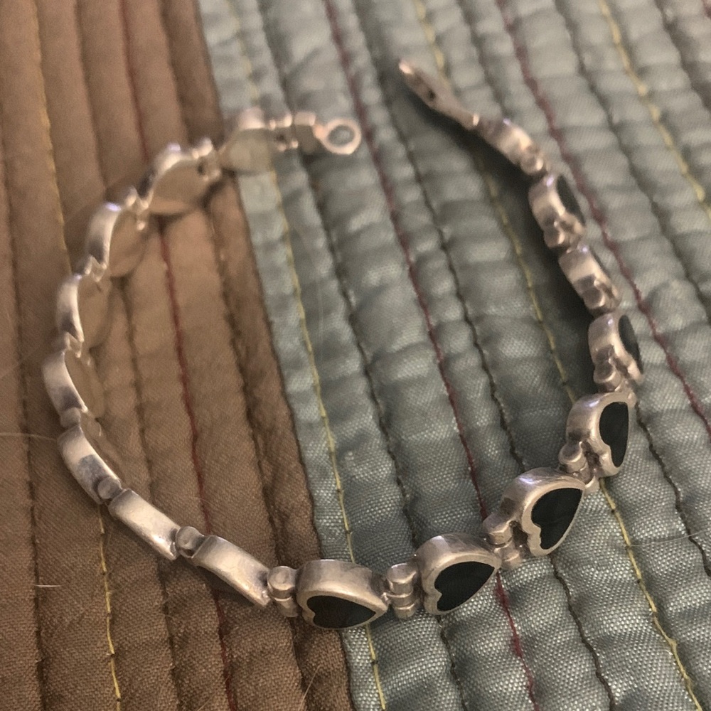 Sterling Silver Heart Bracelet with black onyx hearts 7”